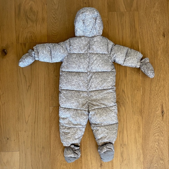 SOLD ELSEWHERE Baby Gap Down Filled Snowsuit 12-18m - Picture 3 of 5